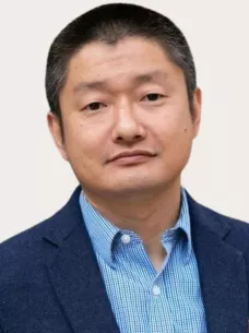 Xi Zhu headshot
