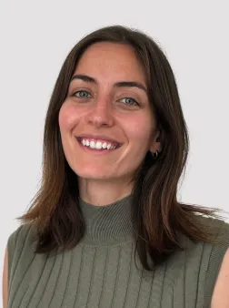 Farah Sevareid headshot