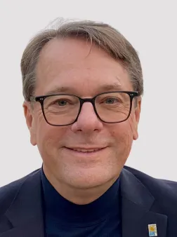Gerald Kominski