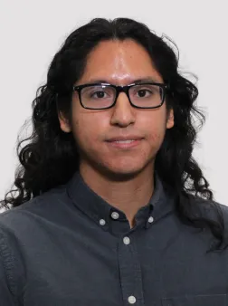 Julian Aviles headshot