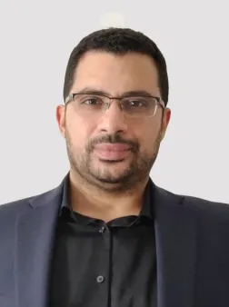 Mohamed Mostafa headshot