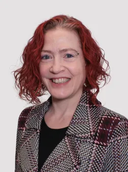 Tara Becker headshot
