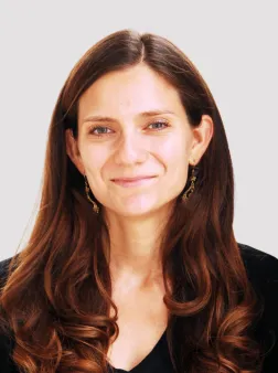 Vilsa Eliana Curto headshot